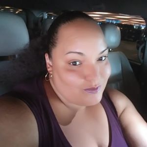 Meet your Posher, Nadia